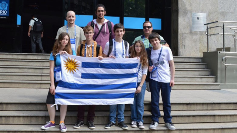 Jóvenes uruguayos trajeron cinco medallas de las Olimpíadas de Astronomía