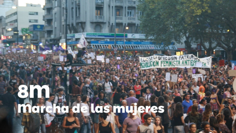 Miles de personas marcharon en Montevideo por los derechos de las mujeres