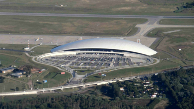 Uruguay es elegido como el polo innovador de Corporación América Airports